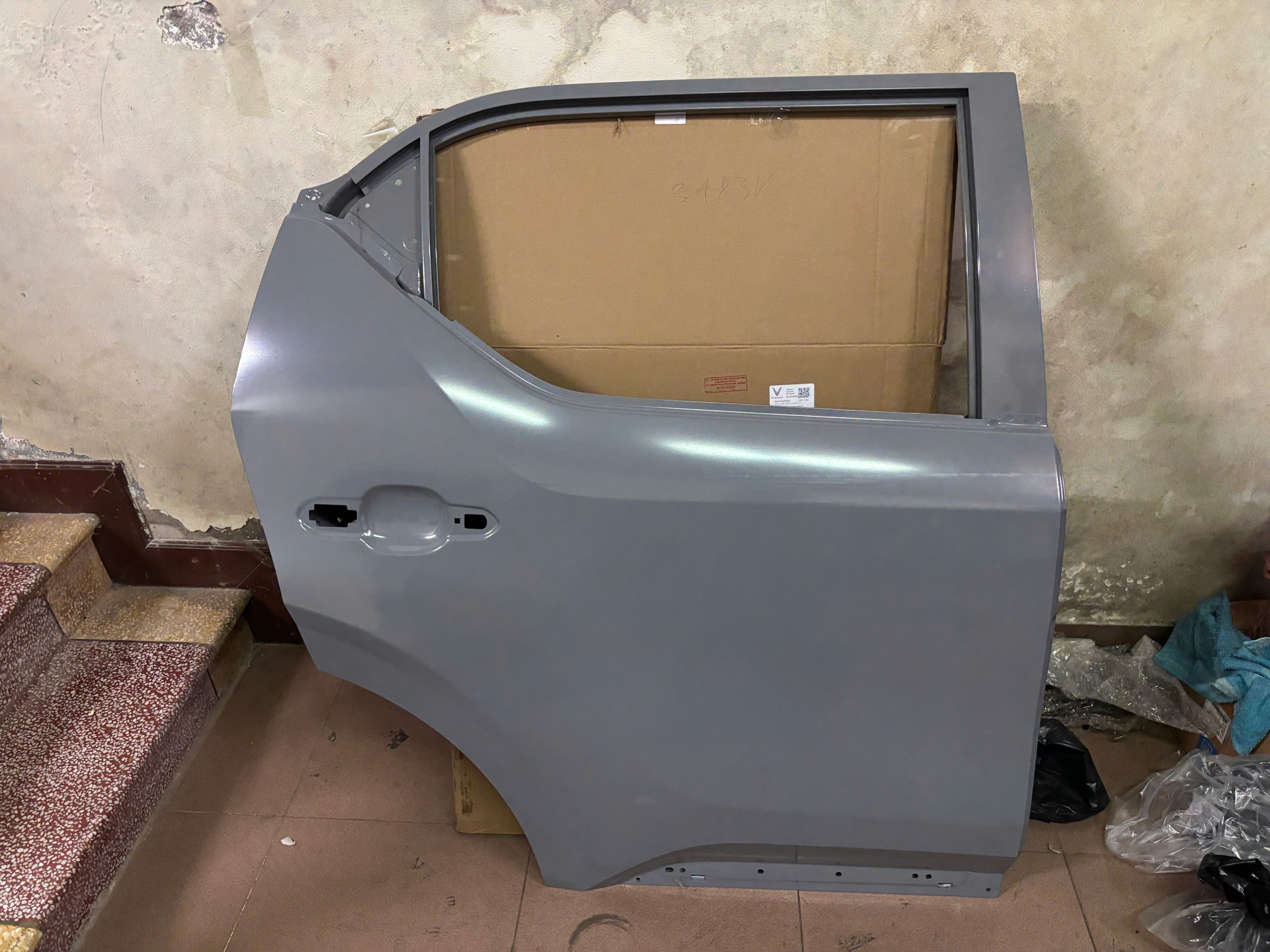 Cánh cửa sau RH Vinfast Vf5